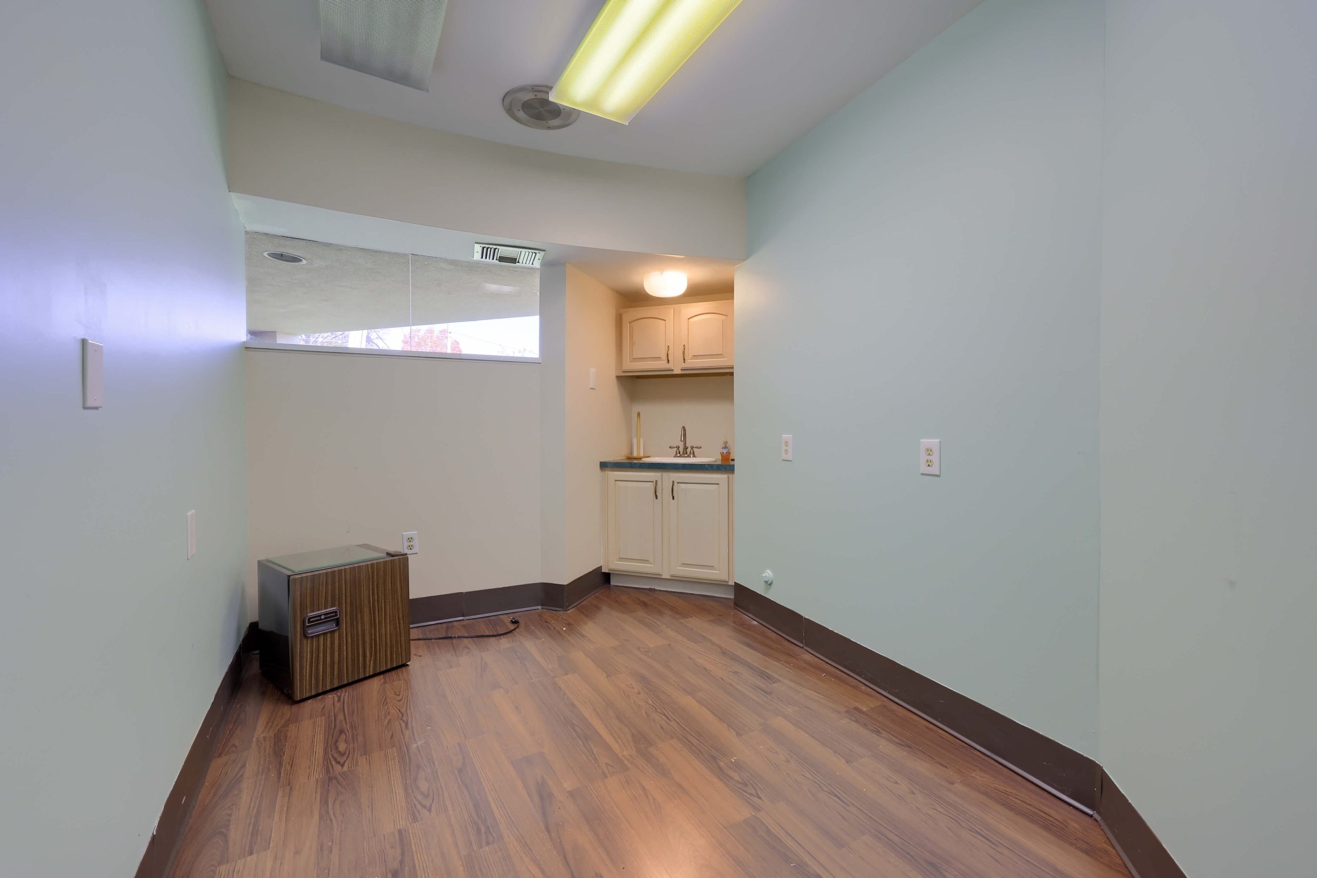 5 Bristol Ct exam room